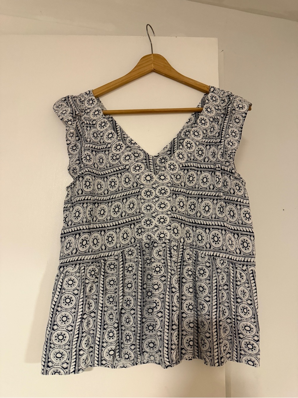 LOFT Navy and White Printed V-Neck top